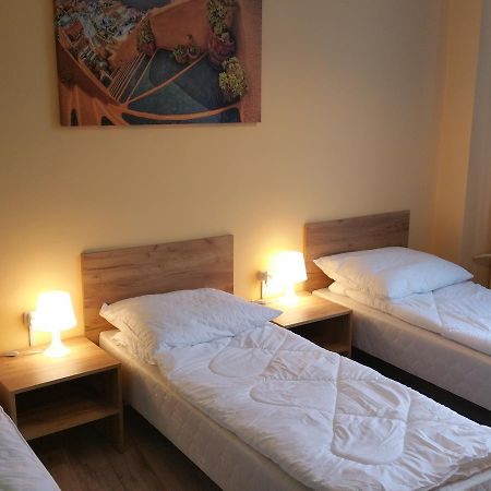 Kaktus Guest House 2 Warszawa Eksteriør billede